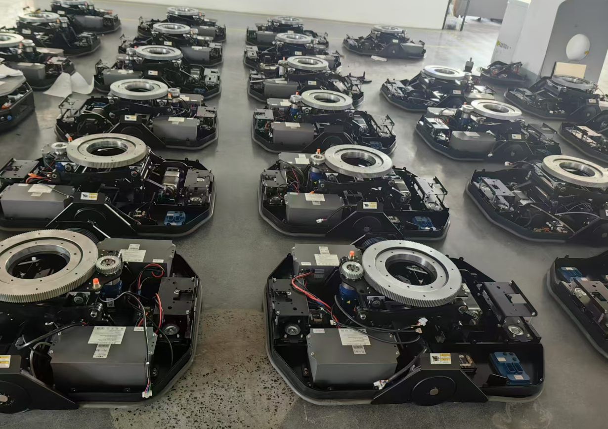 產(chǎn)品上新-AGV潛伏頂升機器人